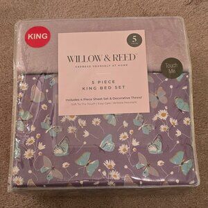 NEW Willow & Reed 5 Piece King Bed Set Includes 4 Piece Sheets Set & Throw